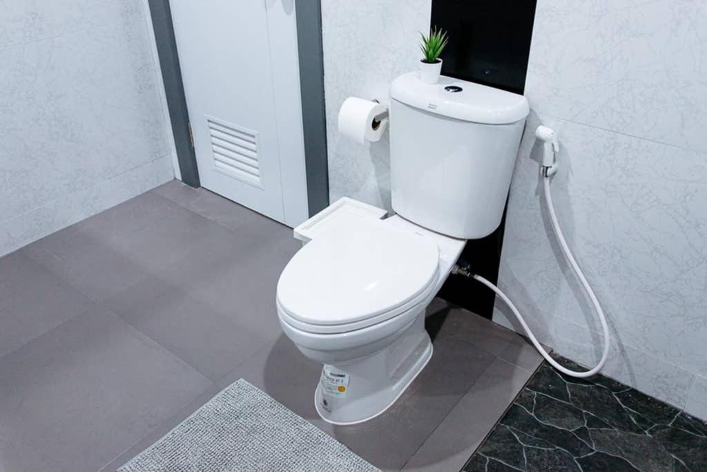 バンコク都P4 Silom Large 2Beds Full Kitchen Wifi 4-6Paxアパートメント エクステリア 写真