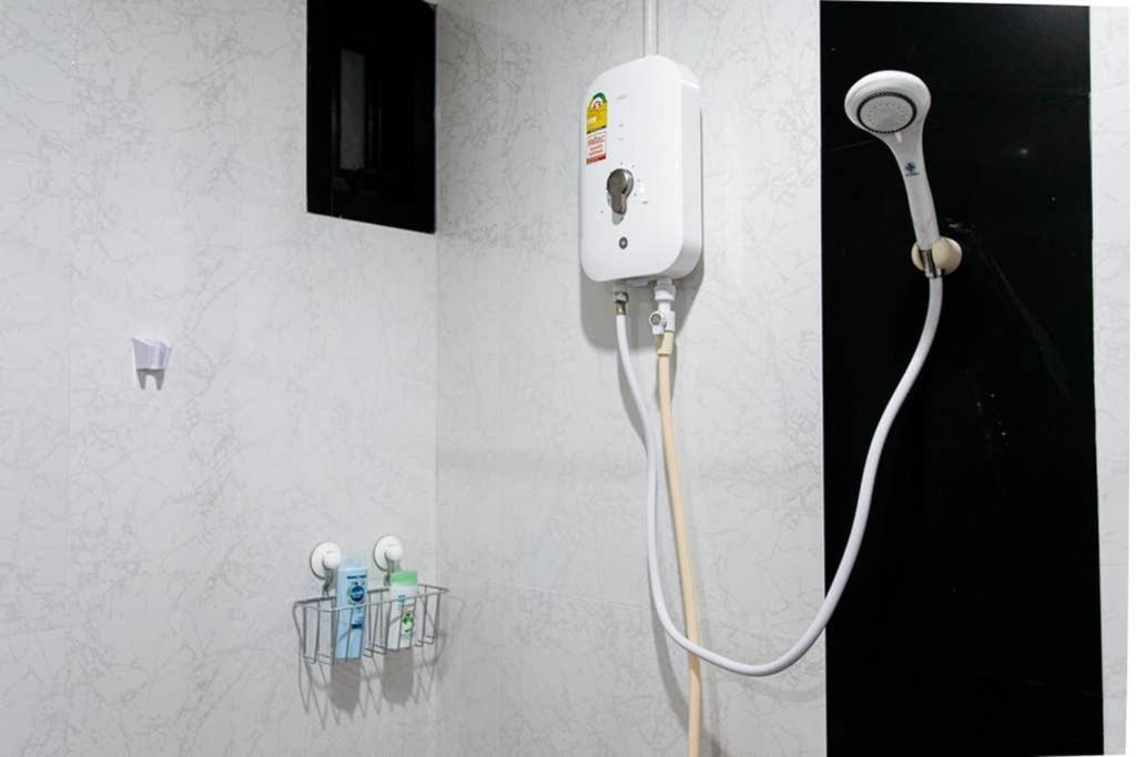 バンコク都P4 Silom Large 2Beds Full Kitchen Wifi 4-6Paxアパートメント エクステリア 写真